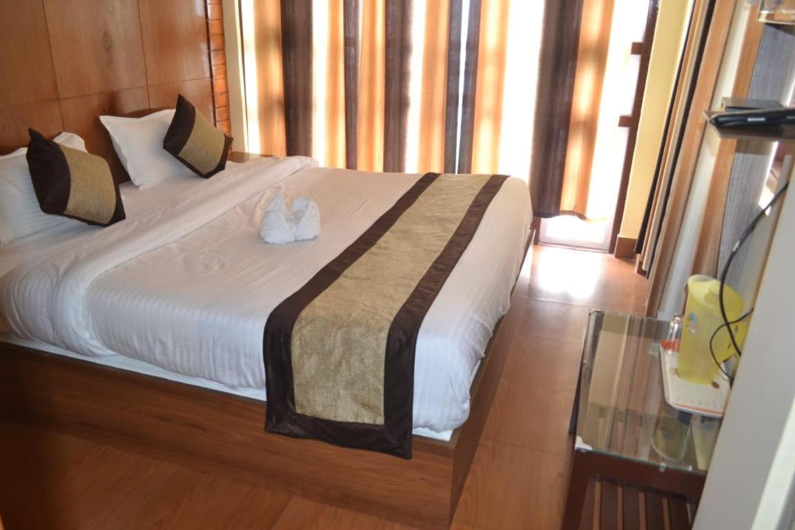 Hotel Madhawi กังต็อก ภายนอก รูปภาพ