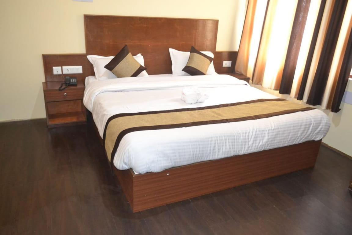 Hotel Madhawi กังต็อก ภายนอก รูปภาพ