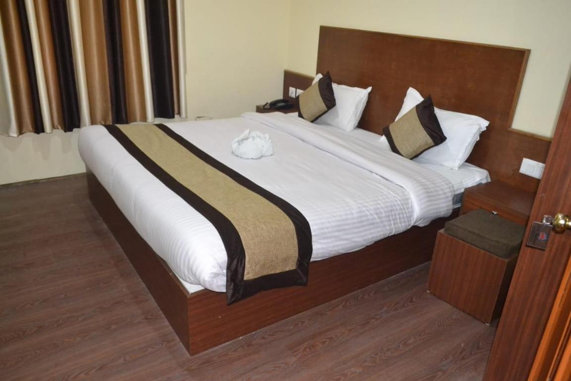 Hotel Madhawi กังต็อก ภายนอก รูปภาพ